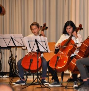 2. Preis bei Jugend Musiziert für Leimener Cello-Duo Gómez/Bollmann