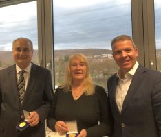 Leimens Bürgermedaille in Gold für Usha Gönnawein und Günther Luitz