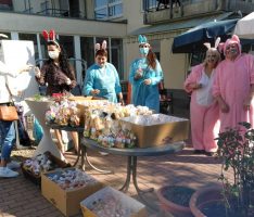 Gewerbebetriebe spenden „Ostertüten“ – Osterhase kommt zu Senioren