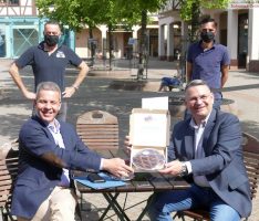 Gastronomischer Neustart gelungen – OB Reinwald kam mit Linzer Torte