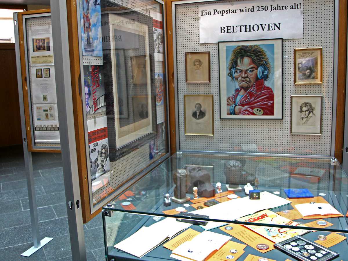 Beethoven, ein Popstar wird 250 Jahre alt -  Ausstellung im Sandhäuser Rathaus