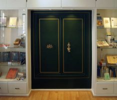 Heimatmuseum Sandhausen – Raum 3: Ein Wandtresor als Prunkstück