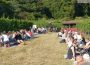 Der Vorhof zum Paradies: 99 Genießer und ein Antrag beim Picknick im Weinberg