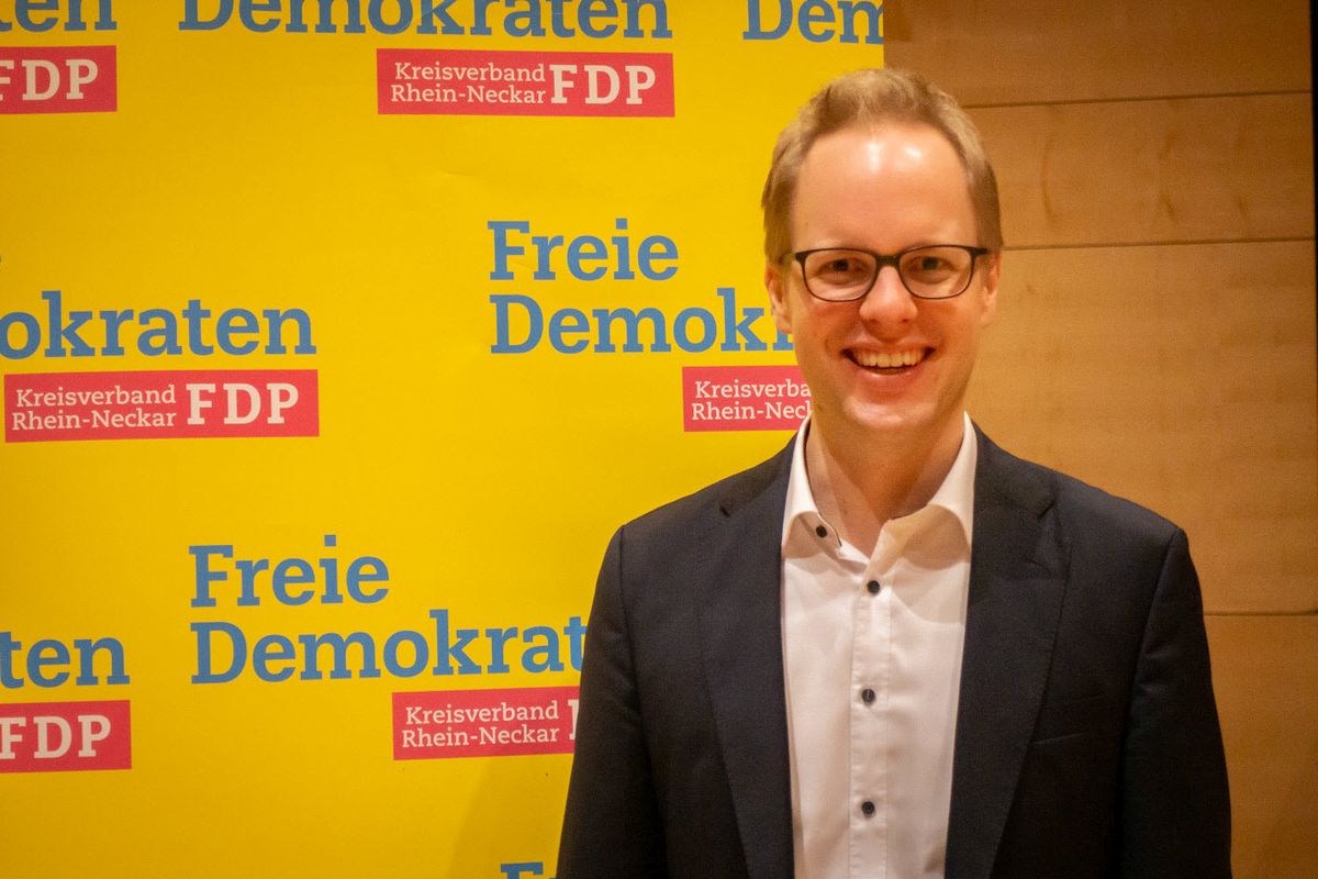 Dr. Jens Brandenburg zum Bundestagskandidaten der FDP gewählt