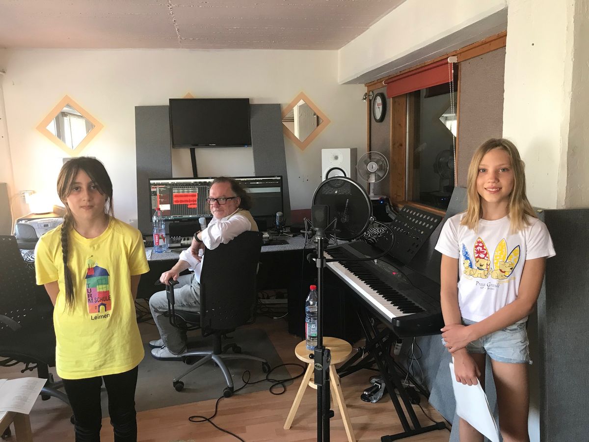 Leimener Musikschule nimmt Lied für die Turmschule auf