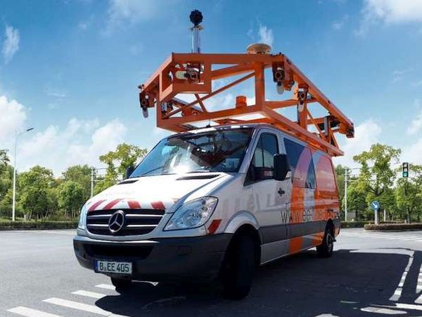 Straßendaten werden erfasst - Mit mobiler Straßentechnik durch die Stadt Leimen