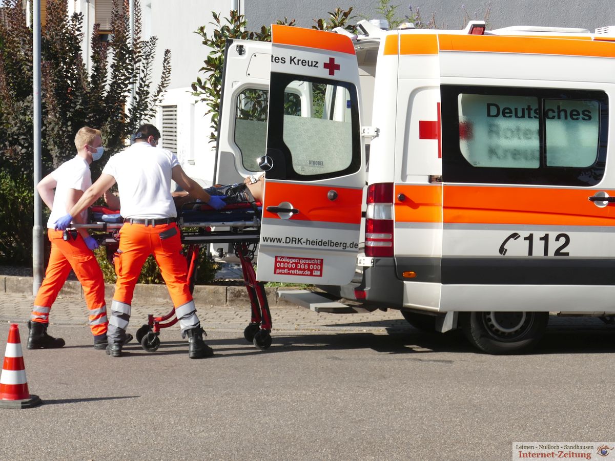 Zwei Verletzte bei Unfall in Sandhausen - Sachschaden ca. 20.000 Euro