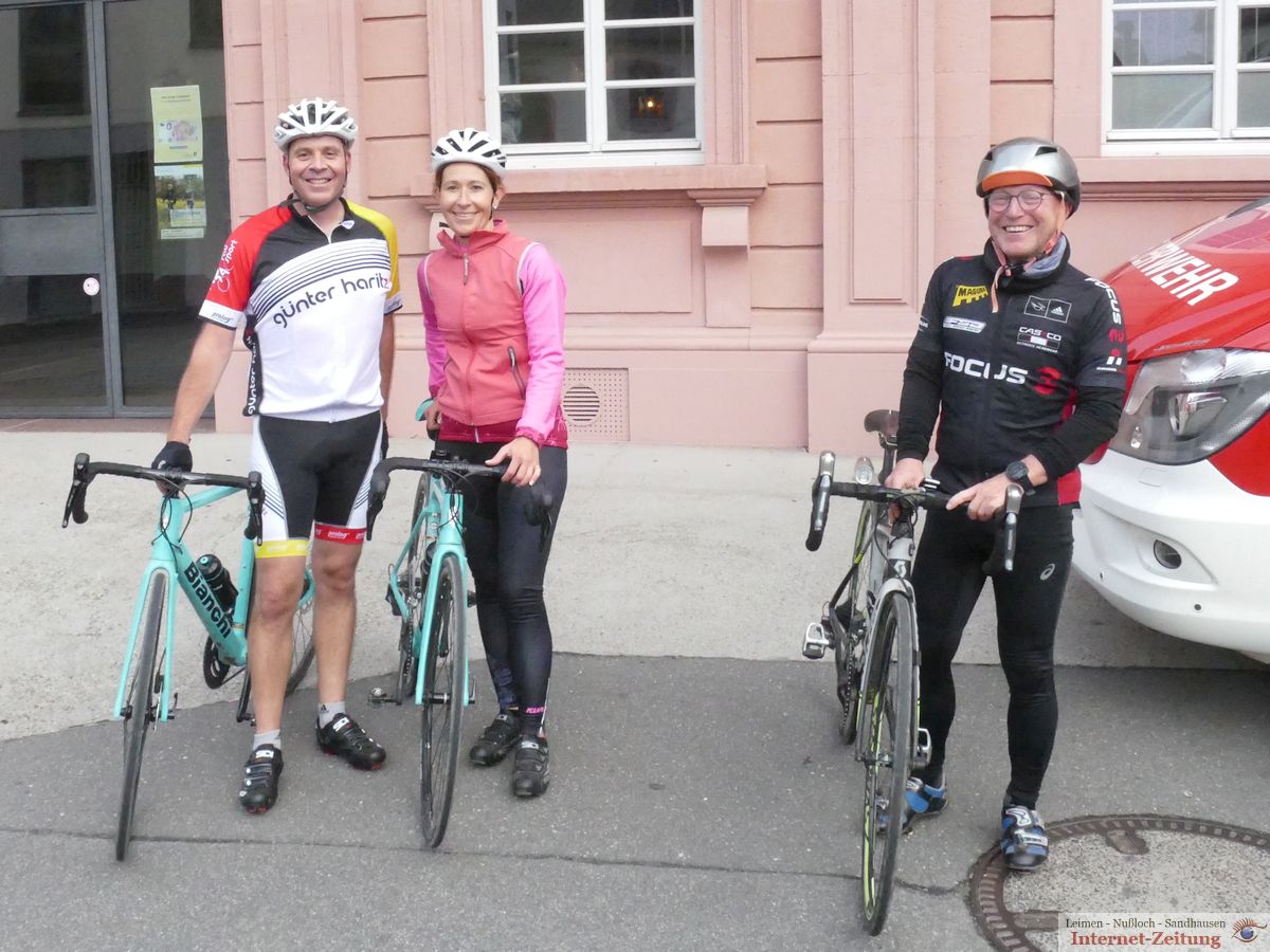 Mit dem Fahrrad ins Büro - OB Hans Reinwald sammelt Kilometer beim Stadtradeln