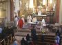 Neupriester Francesco Durante feiert mit dem Primiz seinen ersten Gottesdienst