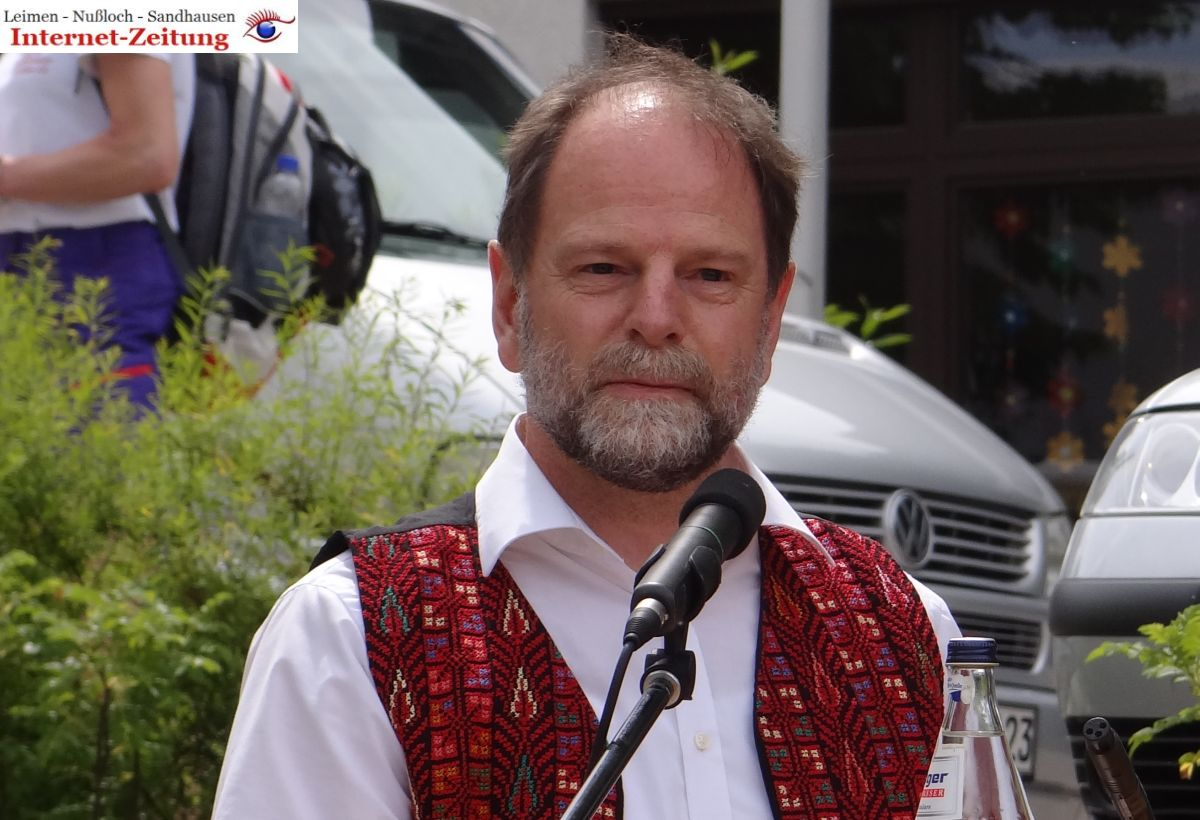 Pfarrer Johannes Beisel verabschiedet - Stadt Leimen dankte für Engagement