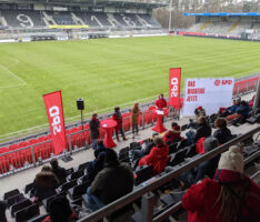 SPD Heimspiel: Erfolgreicher Kreisparteitag im Stadion des SV Sandhausen