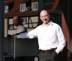Boahhh! Jeff, der Bambus und die Bitcoins – Sorry, aber alles Lug & Trug & Fake News!