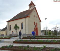Das Kleinod im Diljemer Ortszentrum: Aegidiuskirche mit neuem Vorplatz