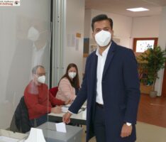 Sandhäuser Bürgermeisterwahl: Hakan Günes superstark – aber 2. Wahlgang erforderlich