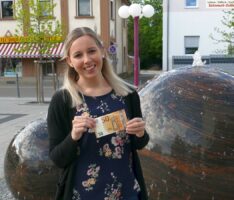 Der Teufel ist ein Eichhörnchen! Wahlprognose mit zwei Gewinnerinnen