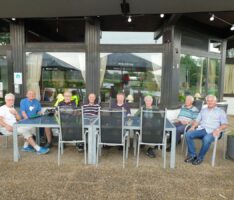 Endlich wieder – sich treffen können! „Handball-Oldies“-Stammtisch lebt wieder auf