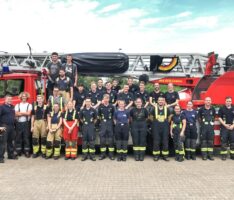 Neue Feuerwehrleute für die Region – Grundausbildung erfolgreich abgeschlossen