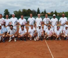 Doppel-König: Tennis-Retro-Turnier „Ganz in Weiß“ beim TC Blau-Weiß Leimen