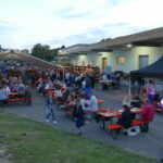 Harmonisch, fröhlich, lecker: Das Raclette-Festival im Weingut Müller