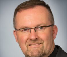 Pfarrer Uwe Lüttinger zum neuen Leiter des Dekanat Wiesloch ernannt