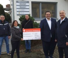 Herzensmensch: Elementum Deutschland spendet 2.500 € an Axels Herzenswunsch
