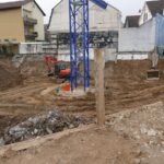 Volksbank-Areal: Abriss beendet - Neubau beginnt zunächst mit Kran-Aufbau