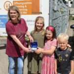 Kalle (5), Lina (7) und Mia (9) bastelten für Ukrainehilfe: 199,- € Spende für Tafel
