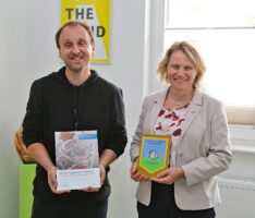 MdL Christiane Staab im Dialog mit Deutschlands bestem Lehrer Martin Kohler