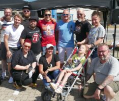 Herzenswunsch-Sammlung hilft: Reha-Buggy für geflüchtetes und behindertes Mädchen