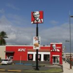 Neues Kentucky Fried Chicken Fastfood Restaurant am Stralsunder Ring im Bau