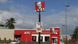 Neues Kentucky Fried Chicken Fastfood Restaurant am Stralsunder Ring im Bau