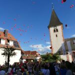 GEBKLeimen läßt Herzluftballons steigen: Dank an alle KiGa-Erzieherinnen!