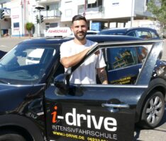 „Fame“: Leimener Fahrlehrer Lukas Can mit über 20 Millionen Aufrufen auf TikTok
