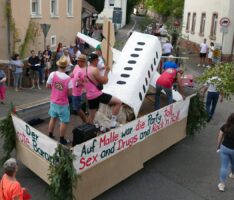Angellocher Kerwe-Nachlese – </br>Die Motivwagen des Kerwe-Umzugs