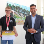 Sandhäuser Abiturient gewinnt Silber-Medaille bei Informatik-Olympiade