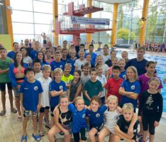 Medaillenregen für SK Neptun beim heimischen 2. Neptun Cup
