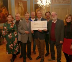 Kulturnetzwerk Leimen spendet 900 € aus Benefizkonzert an Sozialfonds der Stadt