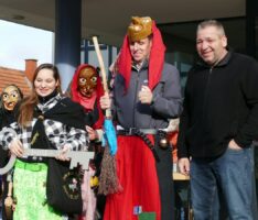 Rathaussturm: Kapitulationsrede von Nußlochs Bürgermeister Joachim Förster