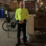 Für mehr Verkehrssicherheit – Nikolaus-Aktion belohnt Radfahrer