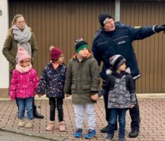 Besuch von der Verkehrspolizei Heidelberg im Kath. St. Mauritius-Kindergarten