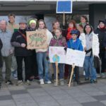 Gemeinsame Klimaschutz-Demonstration vor dem Neuen Rathaus in Sandhausen
