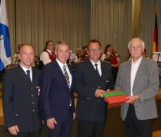 Feuerwehr: Fünf Jahre Auszeichnungen nachgeholt – Armin Nelius verabschiedet