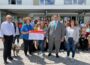 Ratior spendet der Geschwister-Scholl-Schule zwei Mini-Tore für den Schulhof