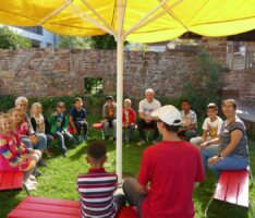 Spiel und Spaß bei der ev. Gemeinde rund um die Mauritiuskirche