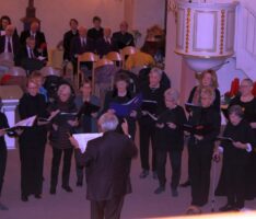 Liedertafel Leimen bot großes Adventskonzert der Extraklasse mit allen Chören