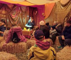 Ein Blick hinter die Kulissen des bezaubernden Märchenzelts