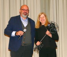 Traditionelles Heringsessen der Frösche – Stadtschlüssel ging zurück an Bgm. Felden