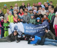 Wasser ist ihr Element, selbst wenn es gefroren ist: Neptun on Ice! 