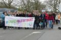 Demo „Leimen bleibt bunt“ – Abschluss auf Georgi-Marktplatz – Ca. 350 Teilnehmer