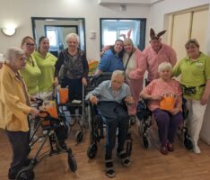 Gemeinschaftsstärke und Osterfreude: Welle der Solidarität überrascht Senioren